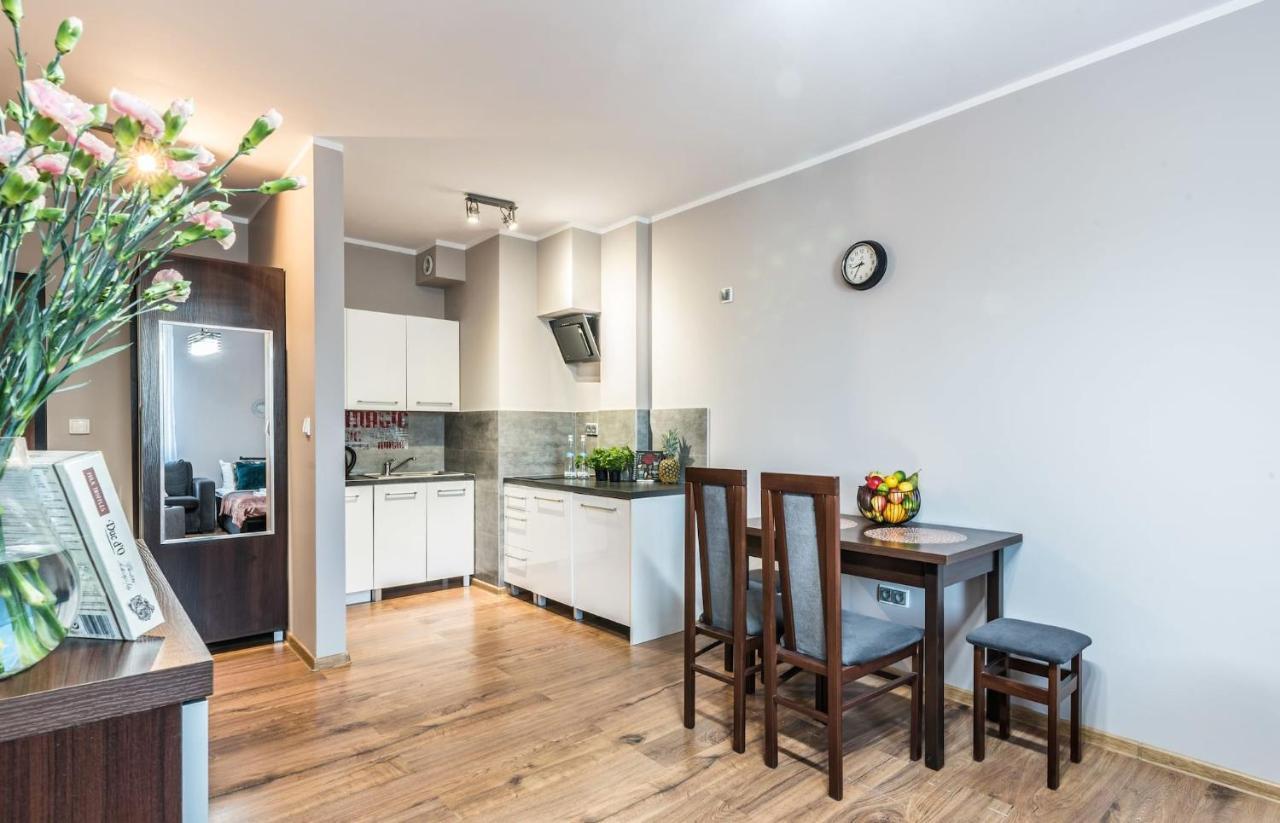 Rent Like Home - Gwiazdzista 10 Wroclaw Exterior photo